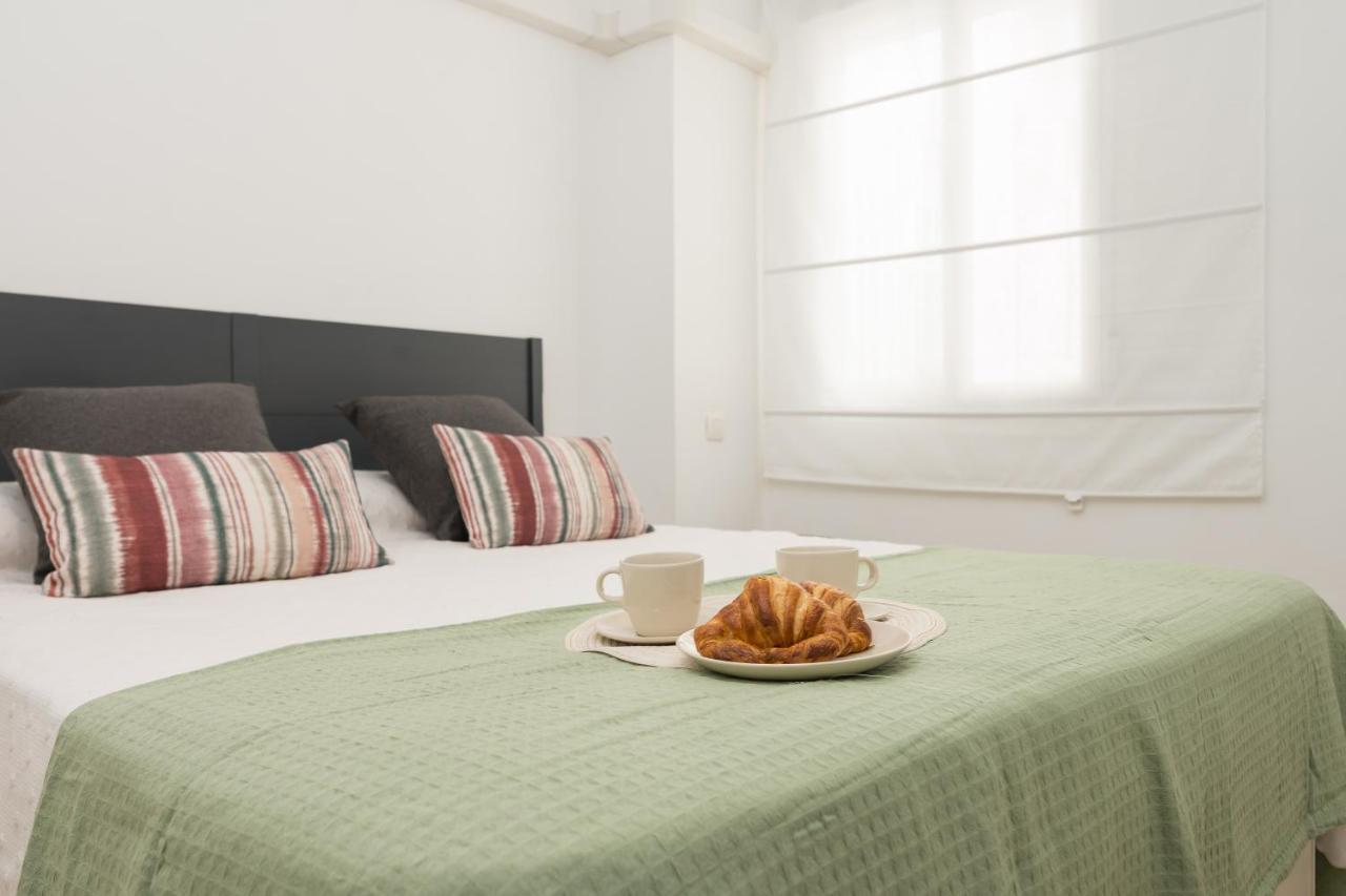Precioso Apartamento Con Habitacion Separada En Centro Historico De Málaga Exterior foto