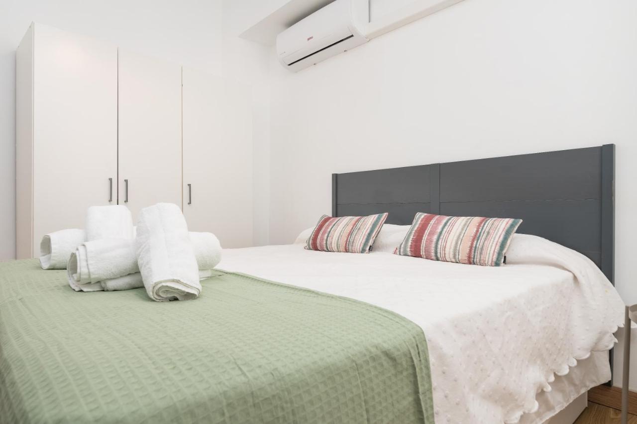 Precioso Apartamento Con Habitacion Separada En Centro Historico De Málaga Exterior foto